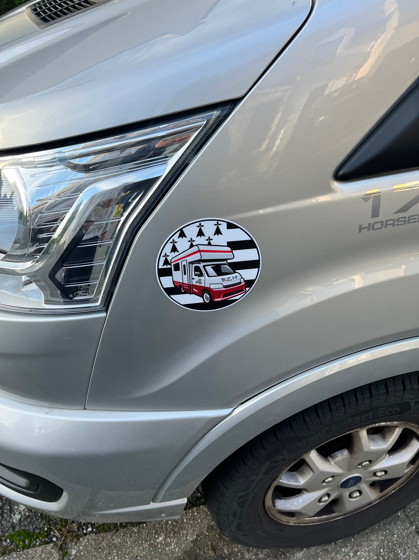 Disque Magnétique Camping Car Drapeau Breton, diamètre 15 cm, fabriqué en Bretagne - Autocollant BZH