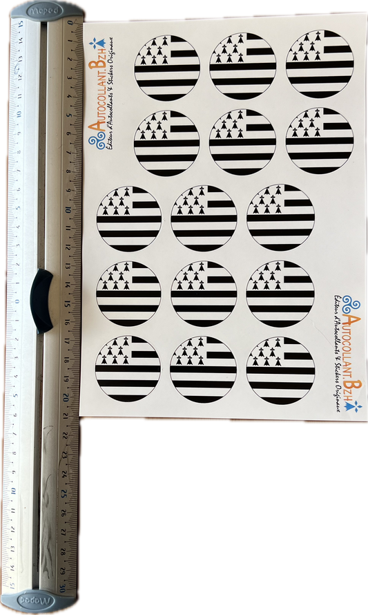 Planche 15 Drapeaux Bretons Ronds Papier Autocollant - Autocollant BZH