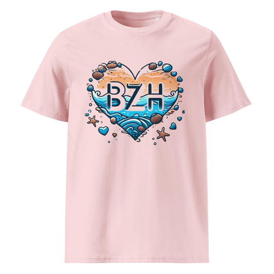 T-shirt BZH Coeur Sable et Coquillages - Un Été en Bretagne - Autocollant BZH