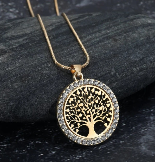Collier “Arbre de Vie” – Élégance et symbolique intemporelle