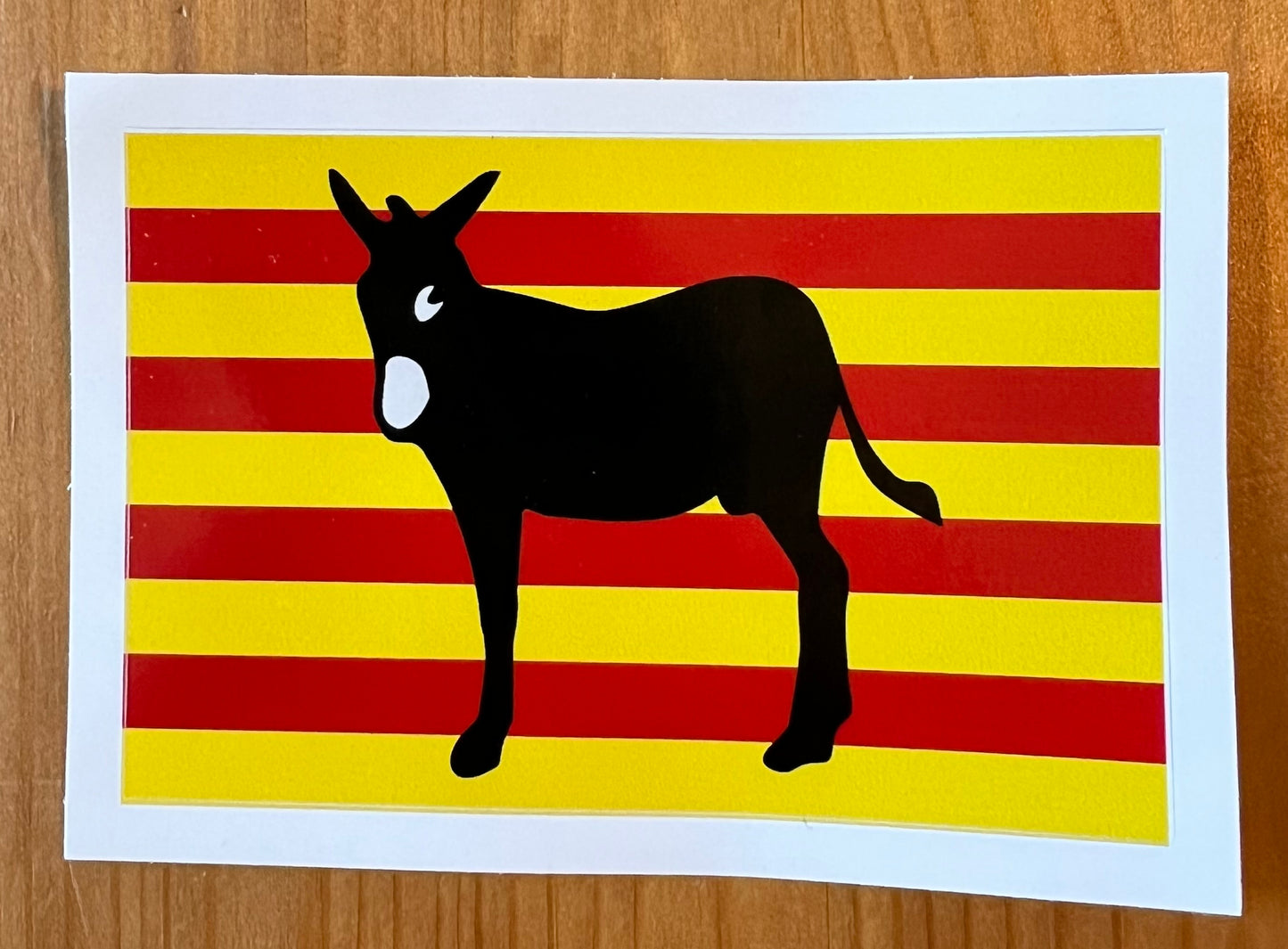 Eselaufkleber mit katalanischer Flagge