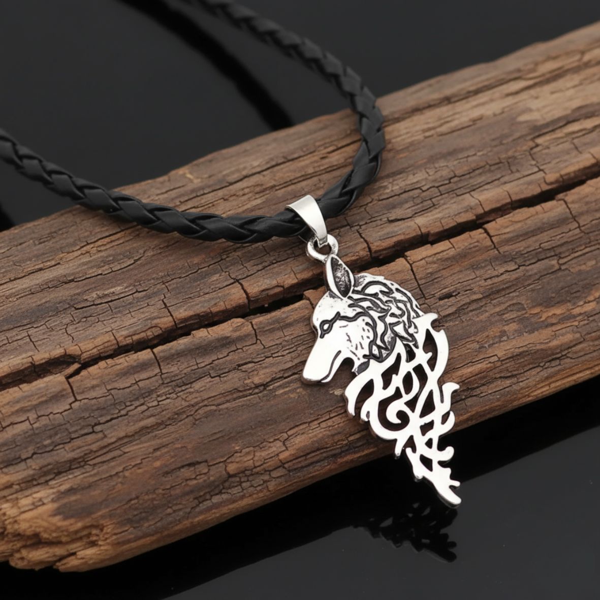 Collier Loup Celtique Vintage – Pendentif Viking Unisexe en Argent Vieilli